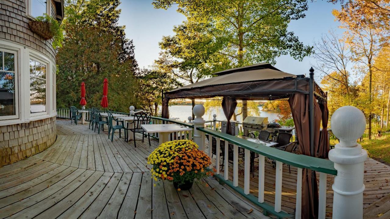 Windswept On The Trent Hotel Campbellford Exterior foto
